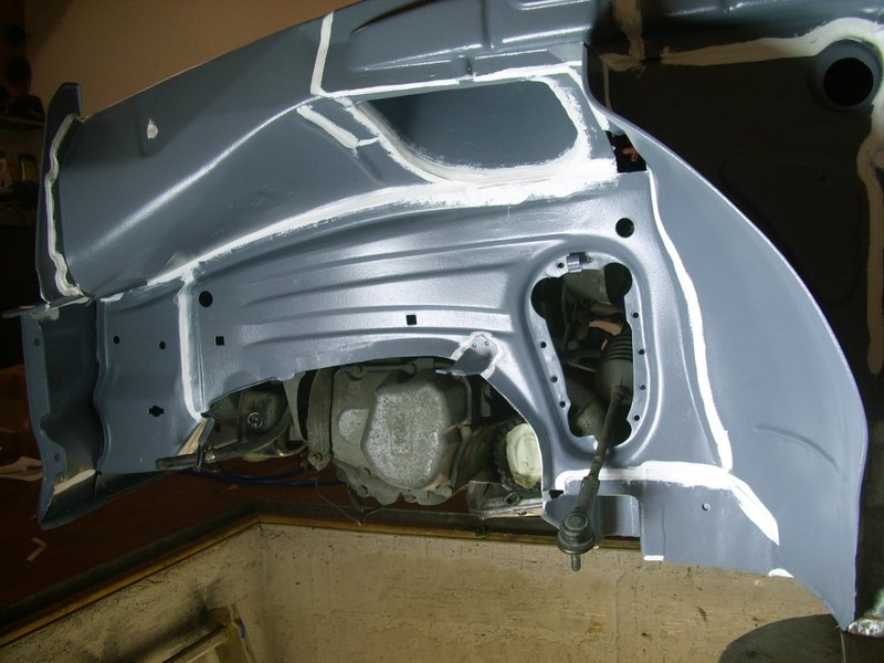 DSCI0197 (Andere).JPG (165.86 KiB) 49029 mal betrachtet Die Dichtmasse machts nicht schöner, aber dichter.