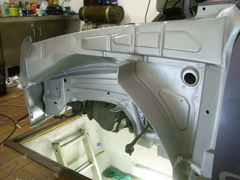 DSCI0213 (Andere).JPG (157.2 KiB) 49029 mal betrachtet Silber. Gestrichen, nicht gerollt.