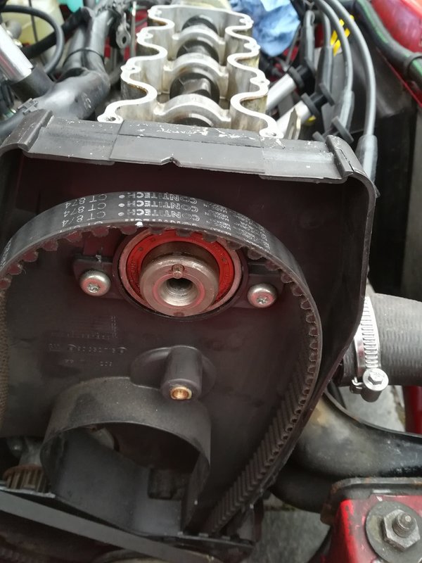 NockenwellenradAusbauen2.jpg (205.94 KiB) 15114 mal betrachtet Nockenwellenstellung merken, NW-Rad ausbauen...