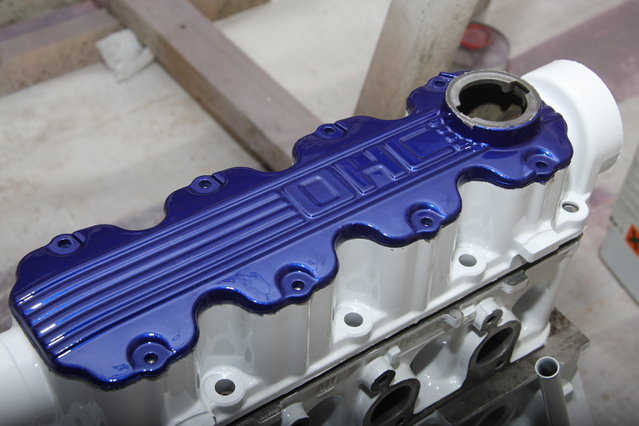 cors357.JPG (380.66 KiB) 25276 mal betrachtet Der Nockenwellendeckel in Racingblue/Imperialblau